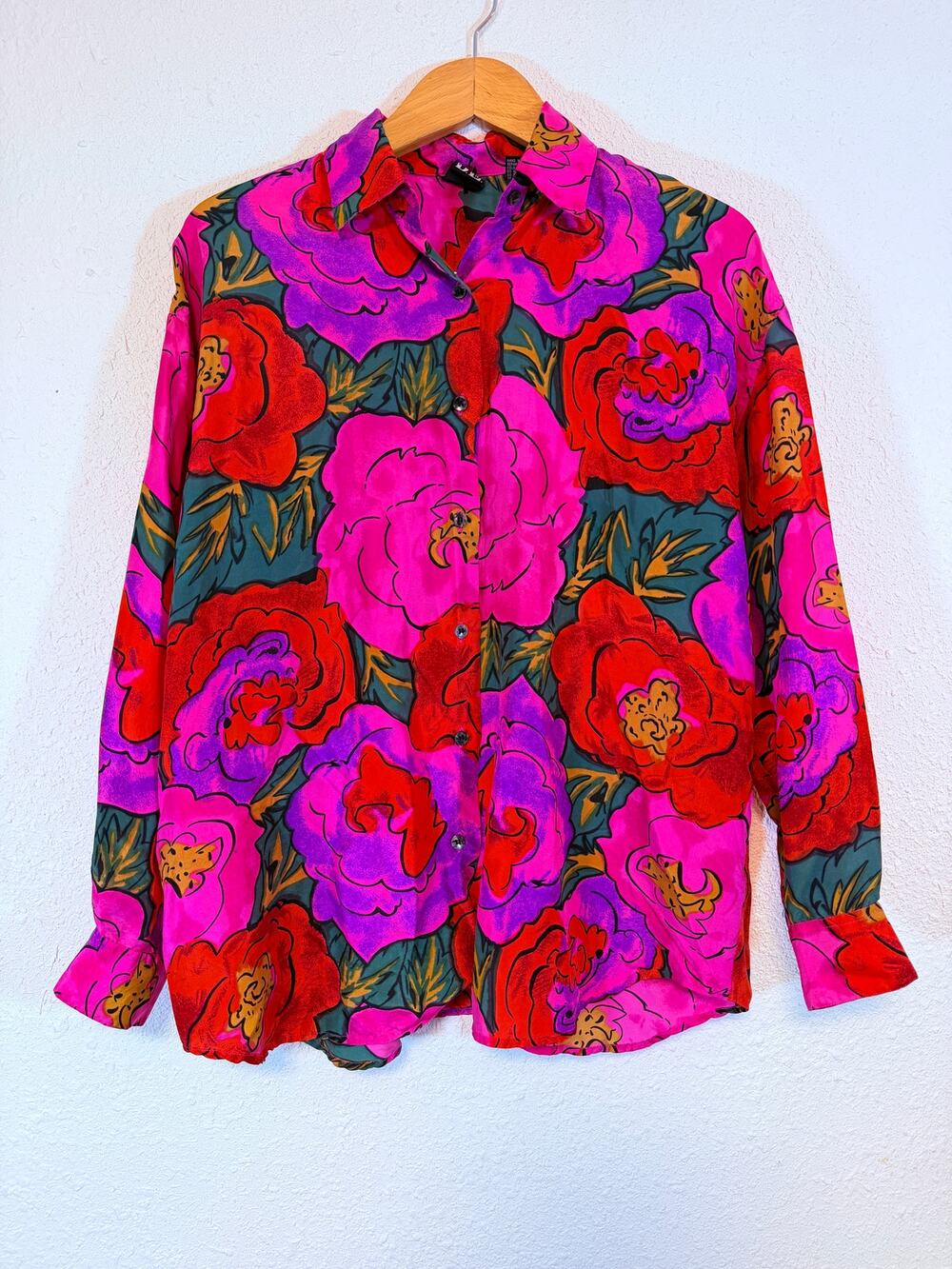 Basic editions Silk Floral vintage button up medium